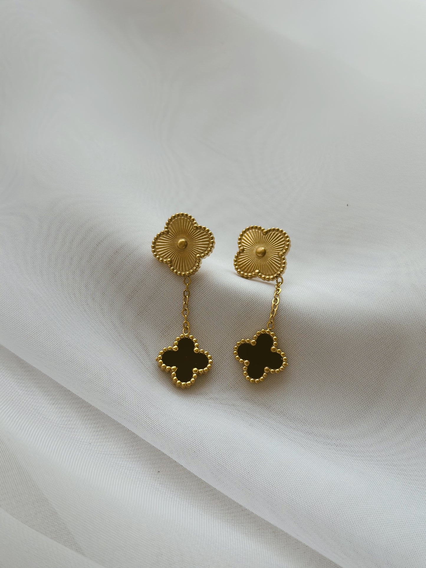 Double black clover earrings