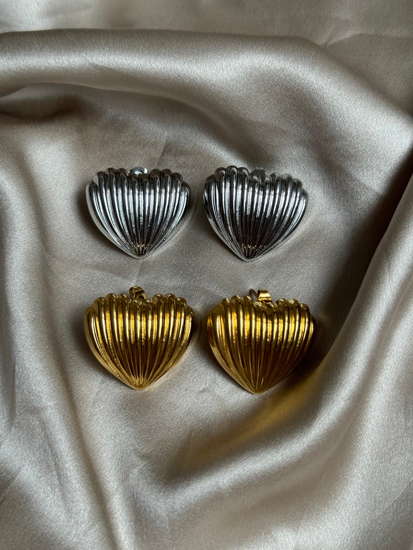 Pauli earrings