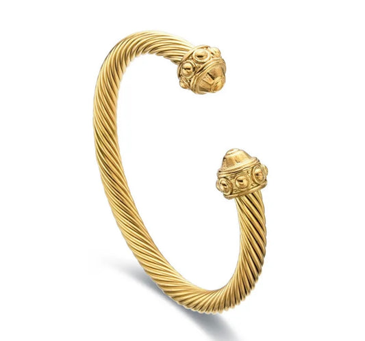 Gold bangle