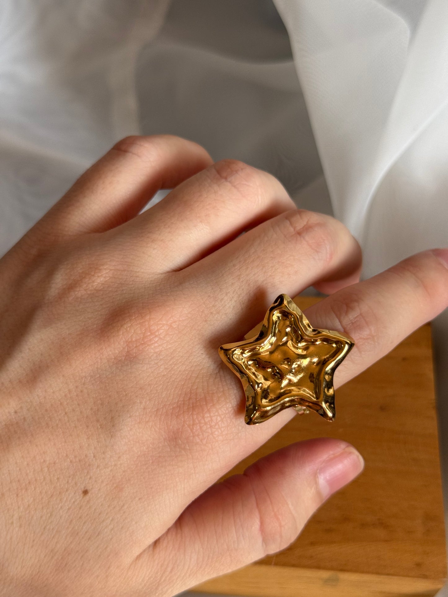 Chunky star ring - gold