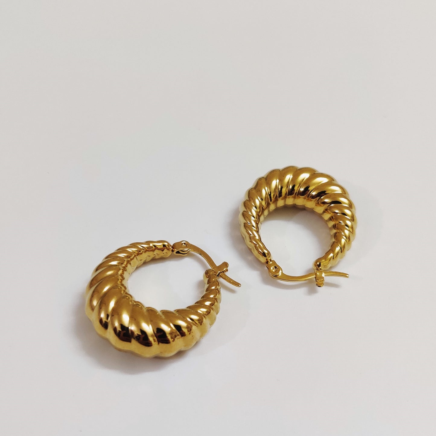 Twisted hoops