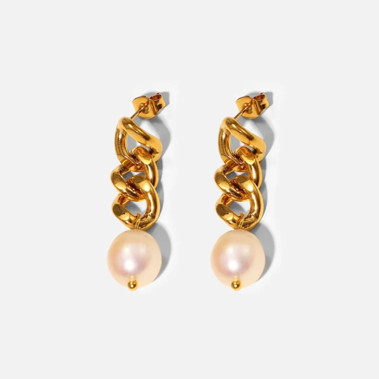 Pearl drop earrings